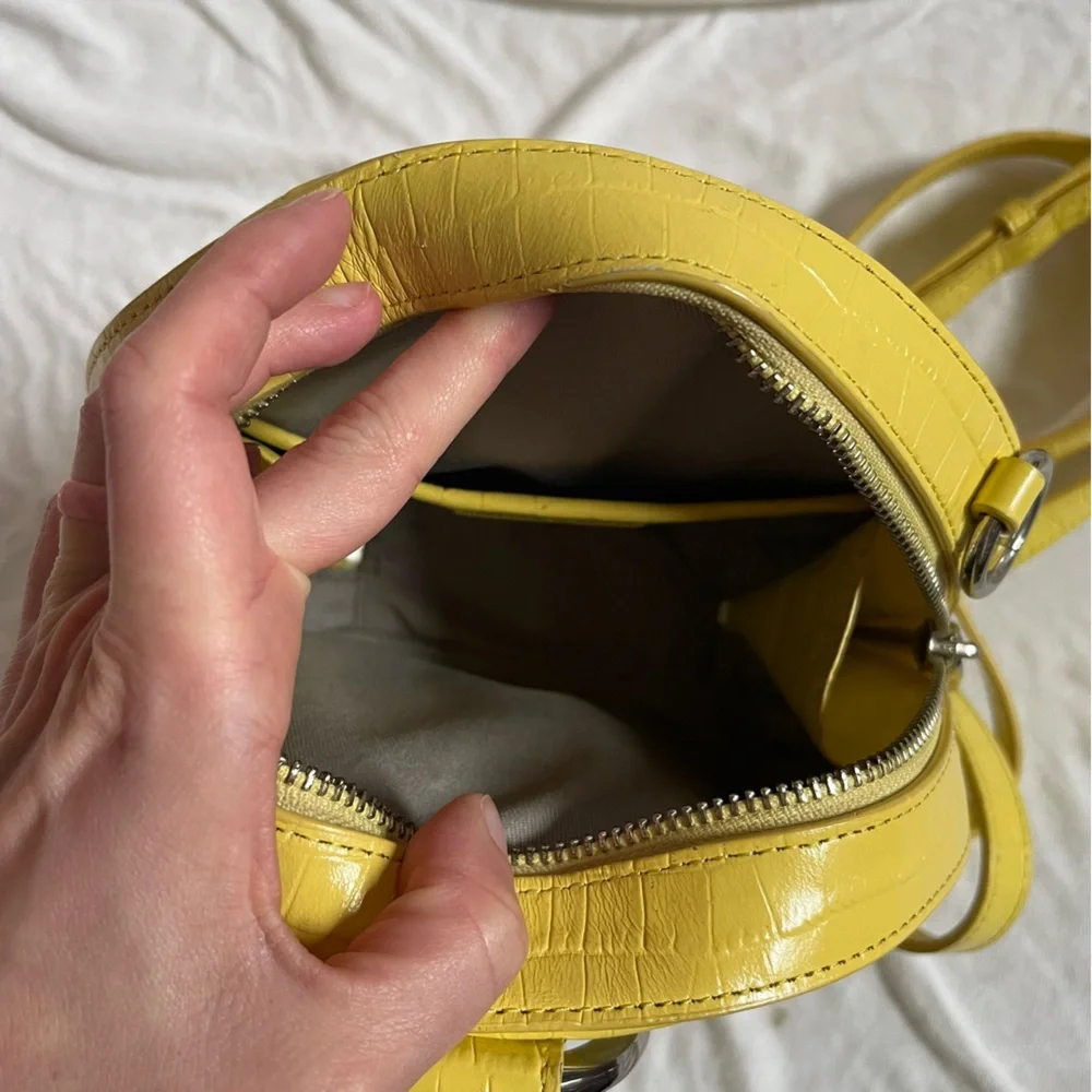 Rebecca Minkoff Yellow Croc Embossed Leather Kate Circle Bag Crossbody - Picture 9 of 10